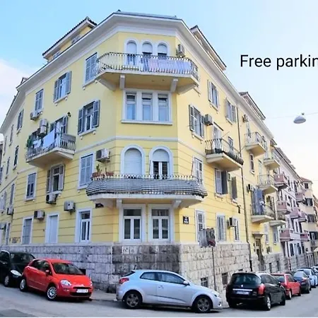 Lea Centar Апартаменти Спліт