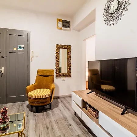 Апартаменти Lea Centar
